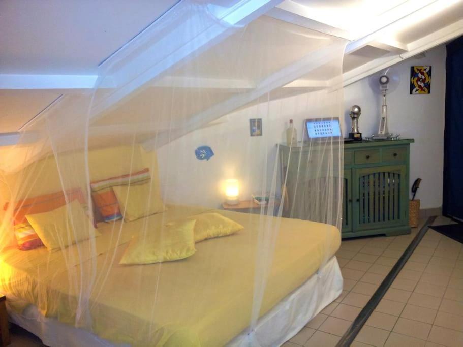 Charmant Et Spacieux Studio A 50M De La Plage Ле-Диаман Экстерьер фото